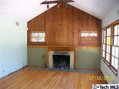 4th image of 9664 Tujunga Canyon Blvd
