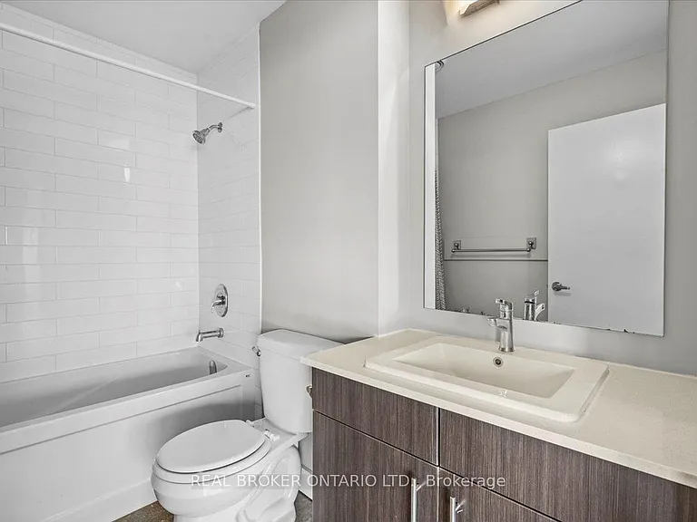 1 Victoria St S #203 — Photo 17