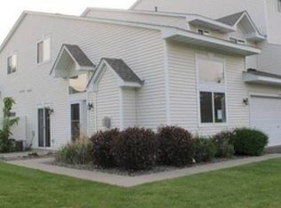 9020 Sawgrass Gln, Osseo, MN 55311