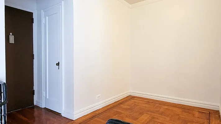 Rented by New York Residence | media 10