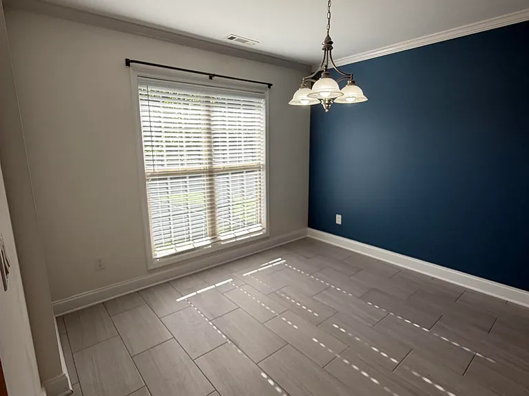 228 Tanner Point Dr — Photo 9