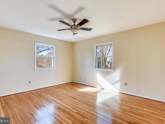 Bedroom-Upper Level