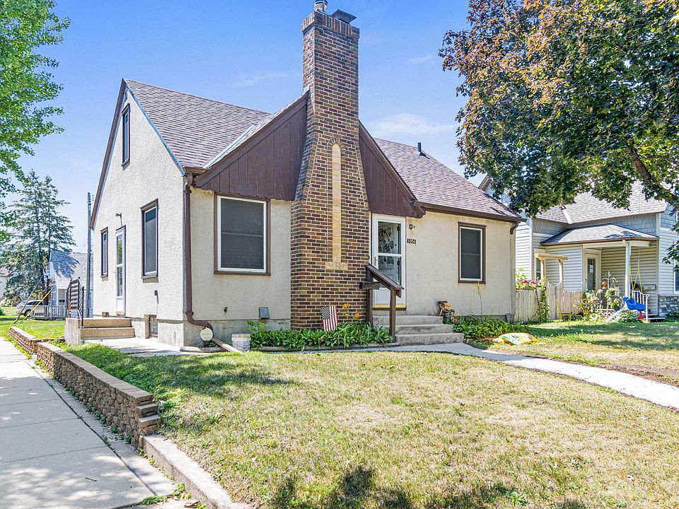 1st image of 1056 Geranium Ave E