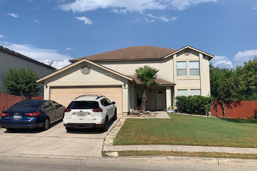 1st image of 15803 Colton Wl