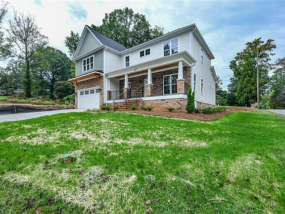 3rd image of 2511 Dellwood Dr