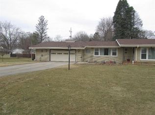 210 California St, Savanna, IL 61074