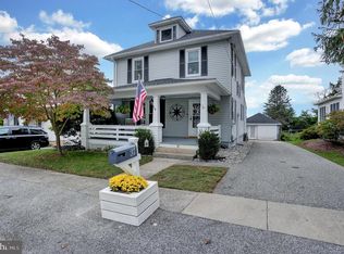 37 Mill St, Stewartstown, PA 17363