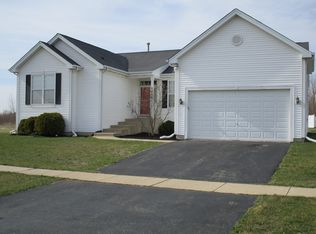 1405 Lilac Ln, Harvard, IL 60033