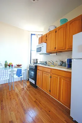 Rented by Bold New York | media 14