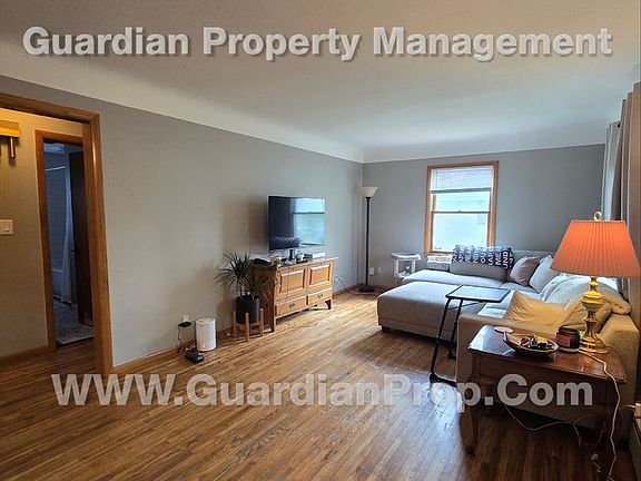4th image of 8707 Blaisdell Ave S