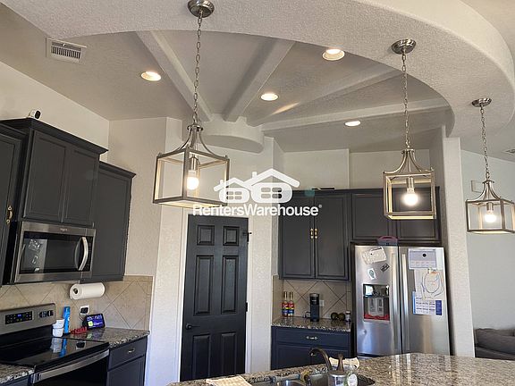 3rd image of 110 Katy Way