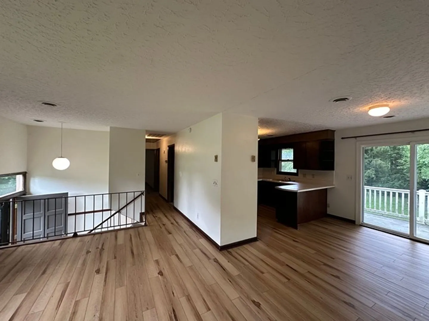 Rare 3BR/3BA Standalone Home Near VT Campus — Photo 4