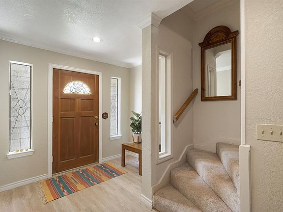 3rd image of 311 Island Dr APT B