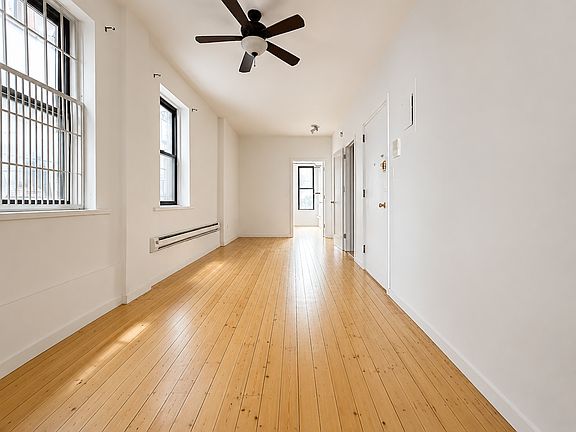 4th image of 153 Suffolk St #2