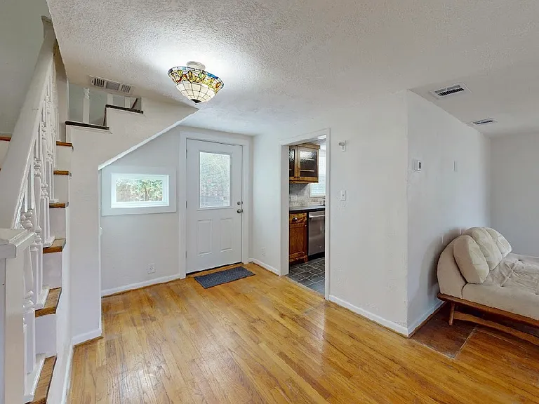 511 Homestead St — Photo 31