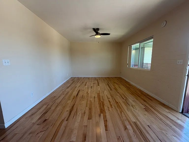 L6 — Photo 25