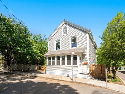 41 Sheridan St, Cambridge, MA, 02140