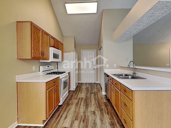 4th image of 2510 Baysridge Dr NW