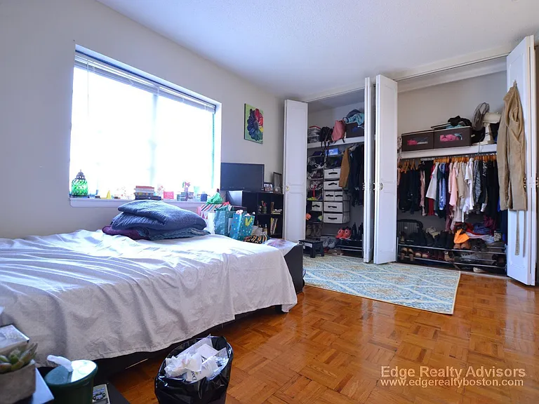132 Lake Shore Rd #2 — Photo 5