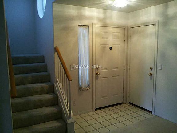 3rd image of 9337 Deer Lodge Ln