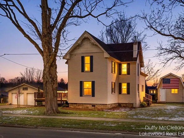 1657 Jordan Lake Ave, Lake Odessa, MI 48849