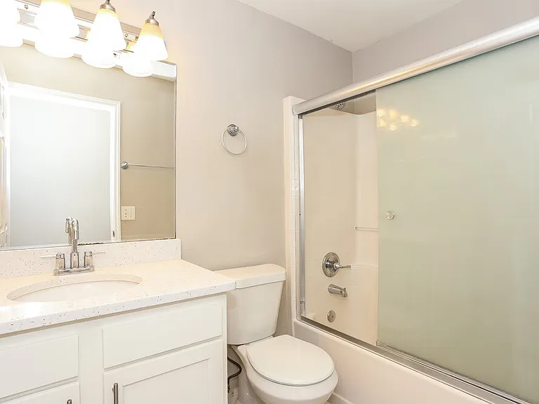 11157 Wyndham Hollow Ln — Photo 15