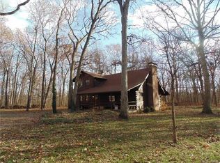 12550 Tree Line Dr, Highland, IL 62249