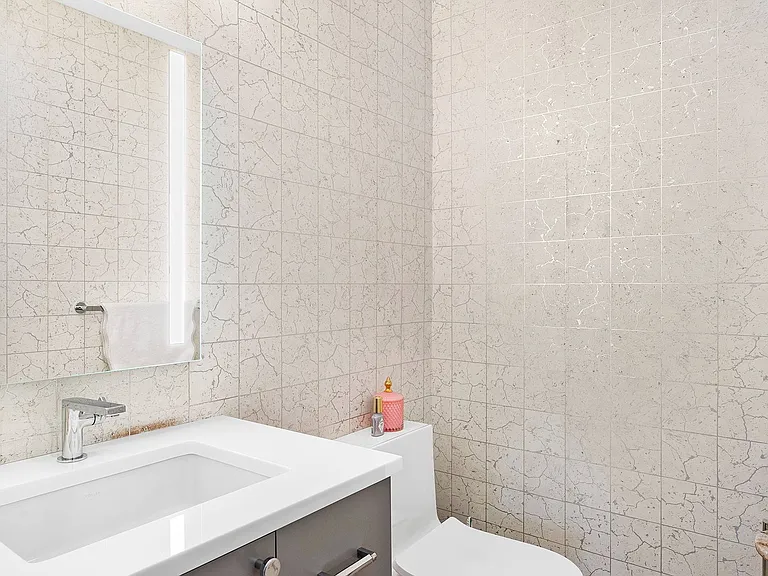 68 W Water St #29 — Photo 11