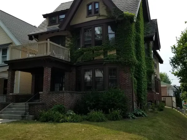 2863 N Prospect Ave, Milwaukee, WI 53211