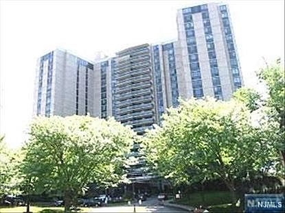 2nd image of 1512 Palisade Ave APT 8P