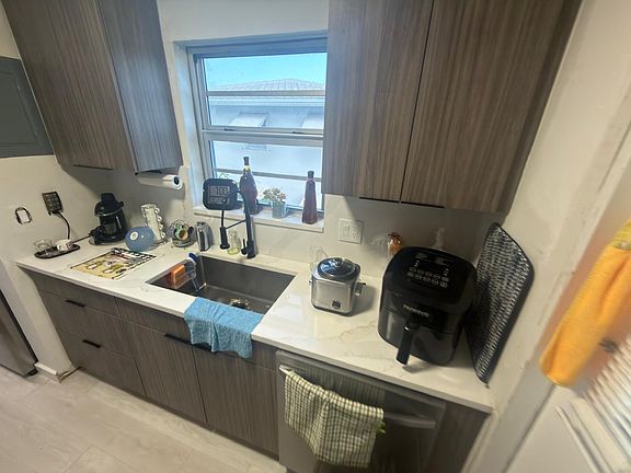 4th image of 401 S GOLF Boulevard #270