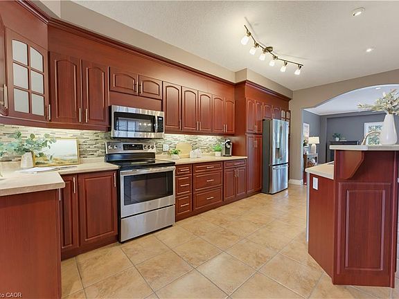 5th image of 240 Woodhaven Rd #A