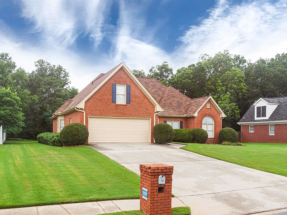 1st image of 2007 Evergreen Dr SE #B12
