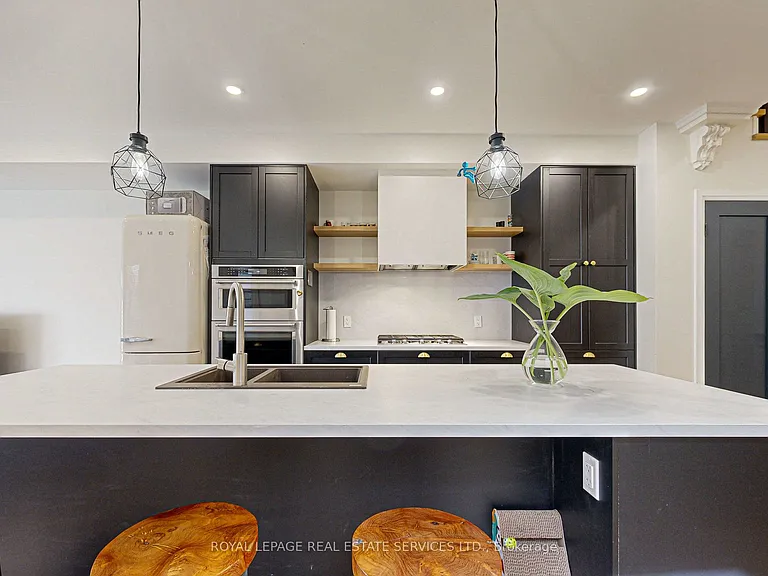 81 Major St — Photo 15