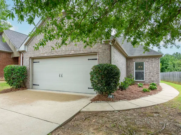 227 Oxmoor Pl, Birmingham, AL 35211