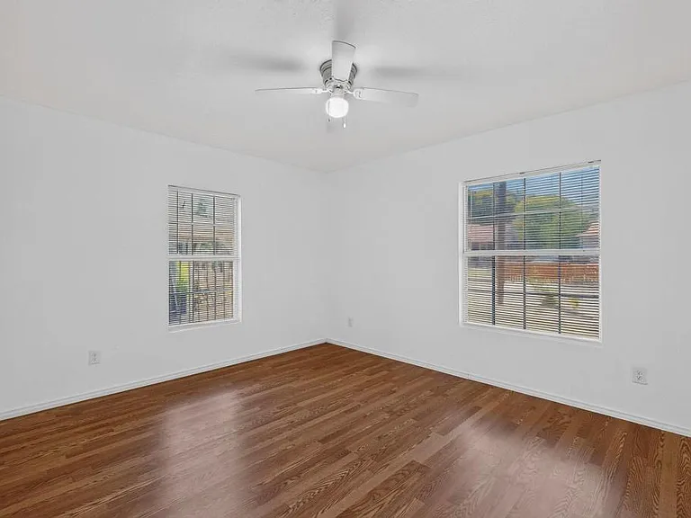 2538 Stovall Dr — Photo 15