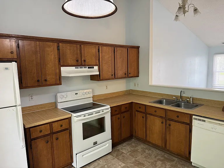 133 Twin Wood Dr — Photo 19