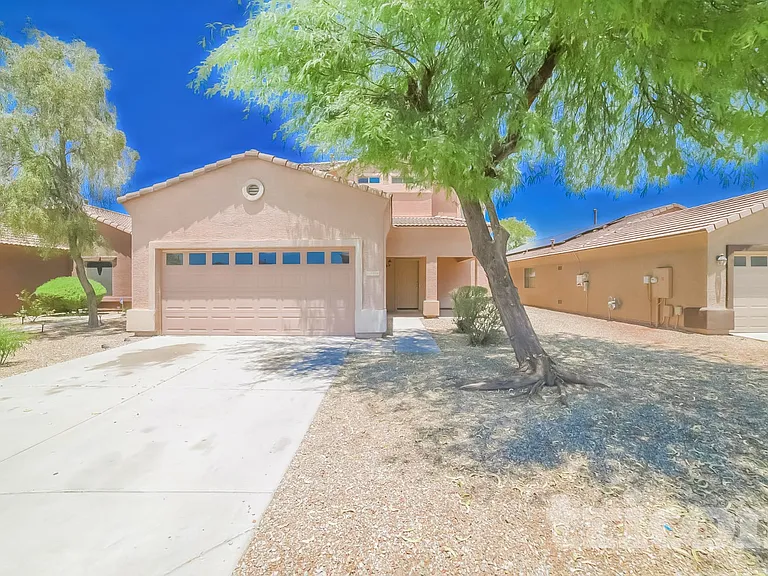 11418 W Mountain View Dr — Photo 1