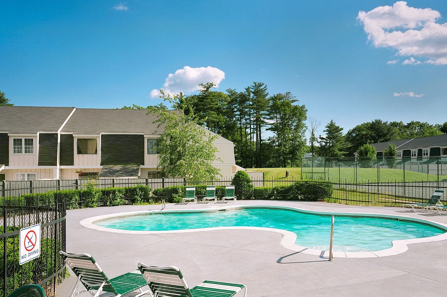 Parke Place Village — Photo 2