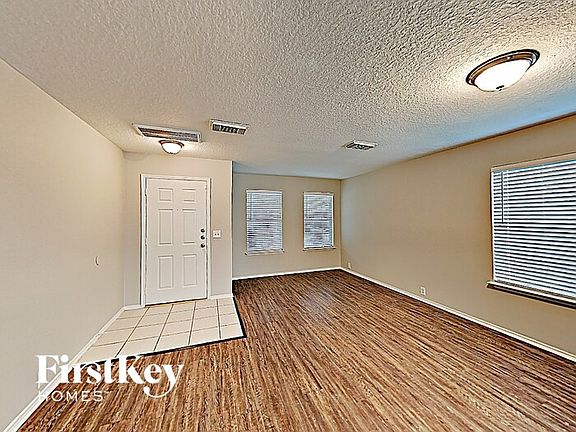 2nd image of 4818 Russet Trail Ct