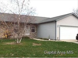 2nd image of 2200B Magnolia Dr