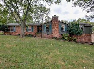 190 Berrywood Dr, Hendersonville, TN 37075