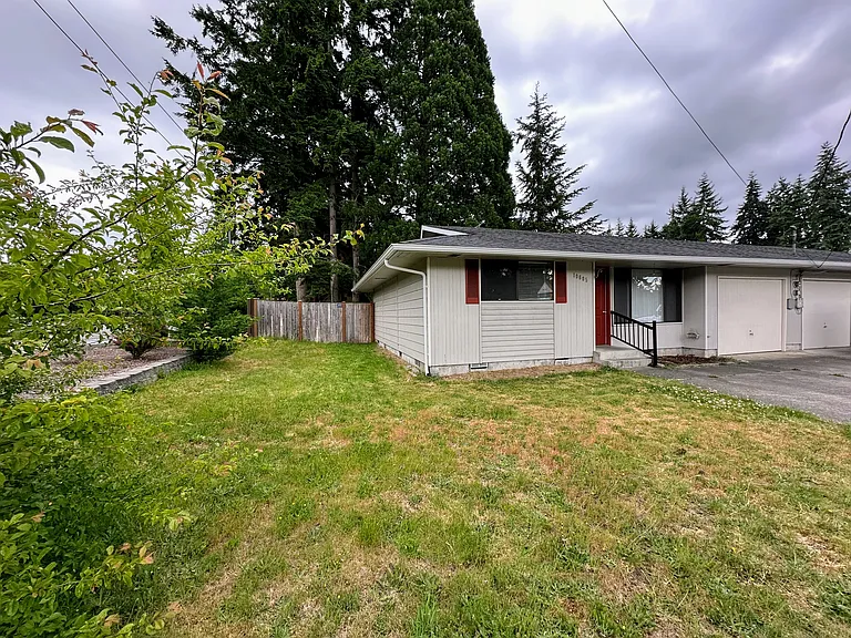 10605 19th Ave SE — Photo 2
