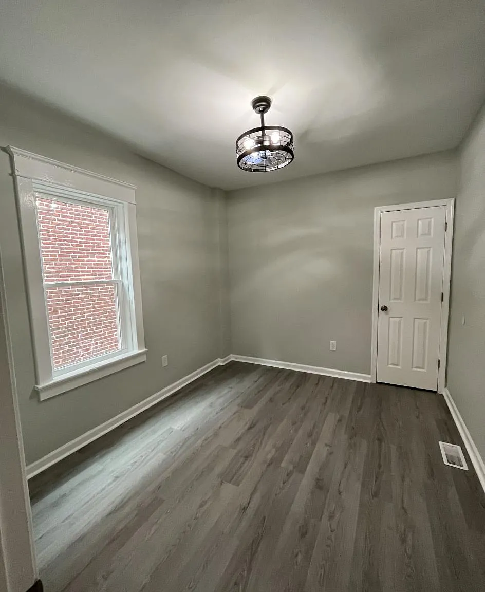 2 bed, 1200 sqft, $1,575 — Photo 4
