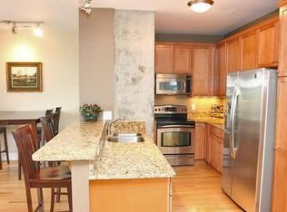 443 S Blount St #328, Raleigh, NC 27601