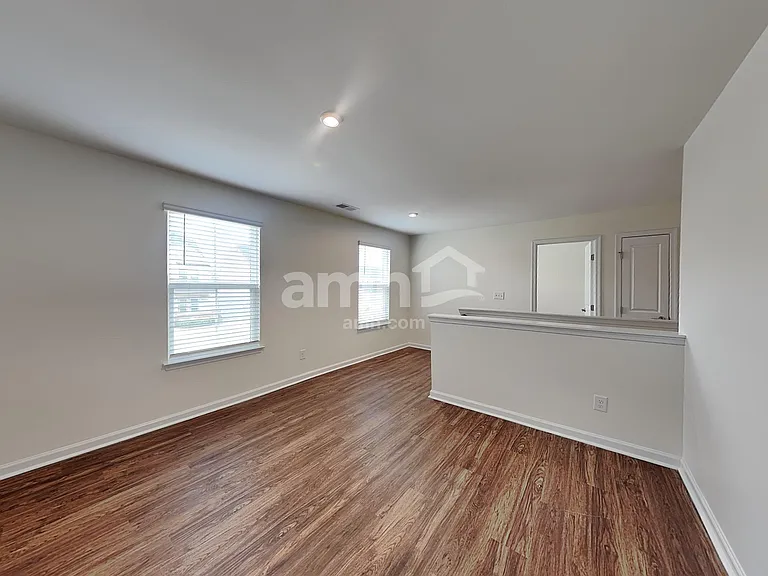 648 Hamilton Park Dr — Photo 12