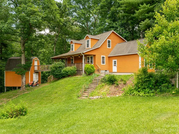 22 Otter Ln, Candler, NC 28715