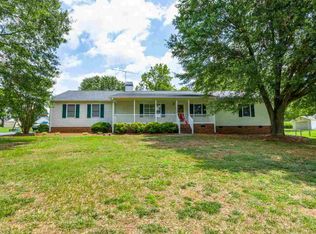 230 David Koon Dr, Boiling Springs, SC 29316