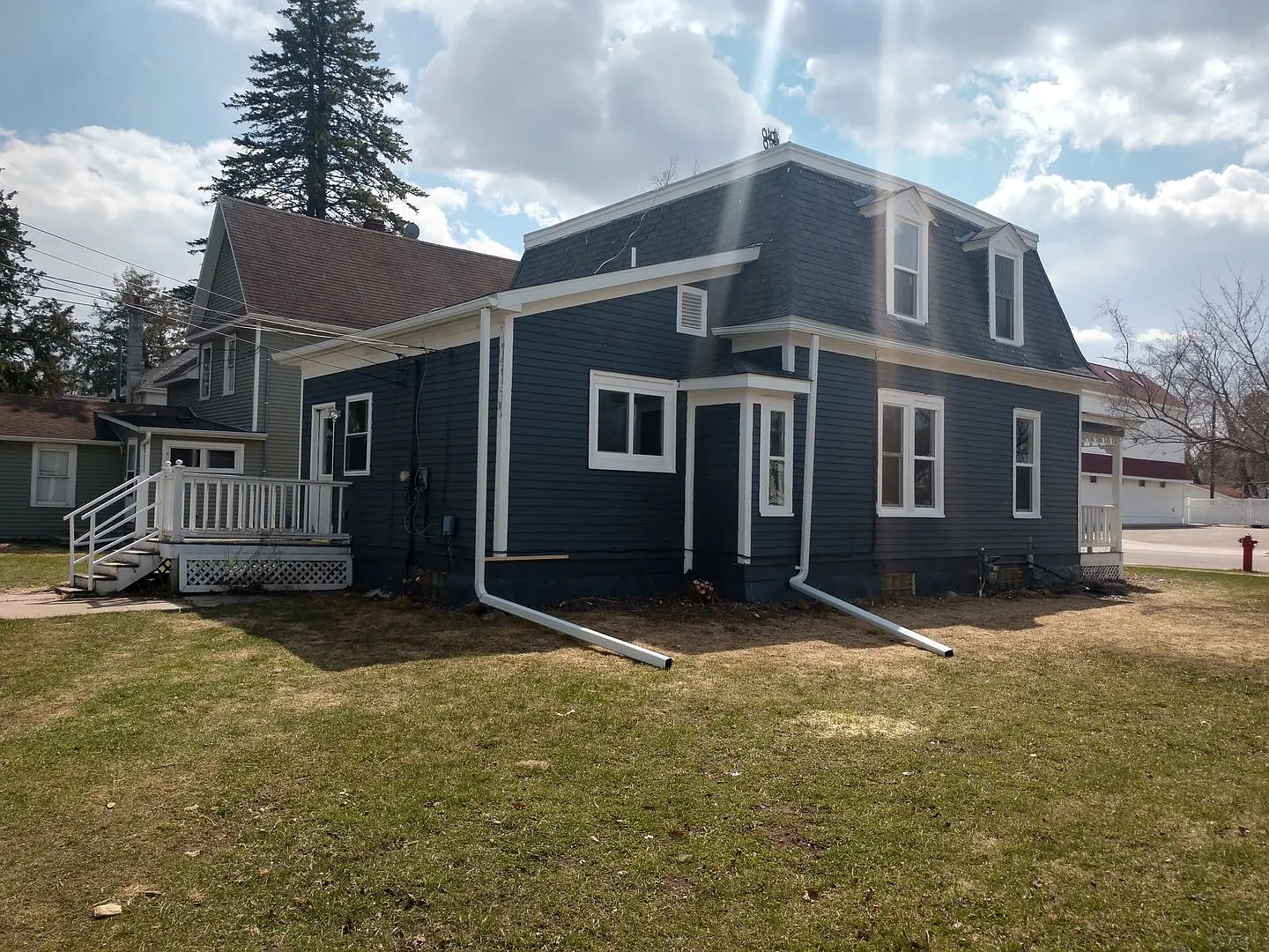 Charming 3 Bedroom Home in Foley — Photo 1