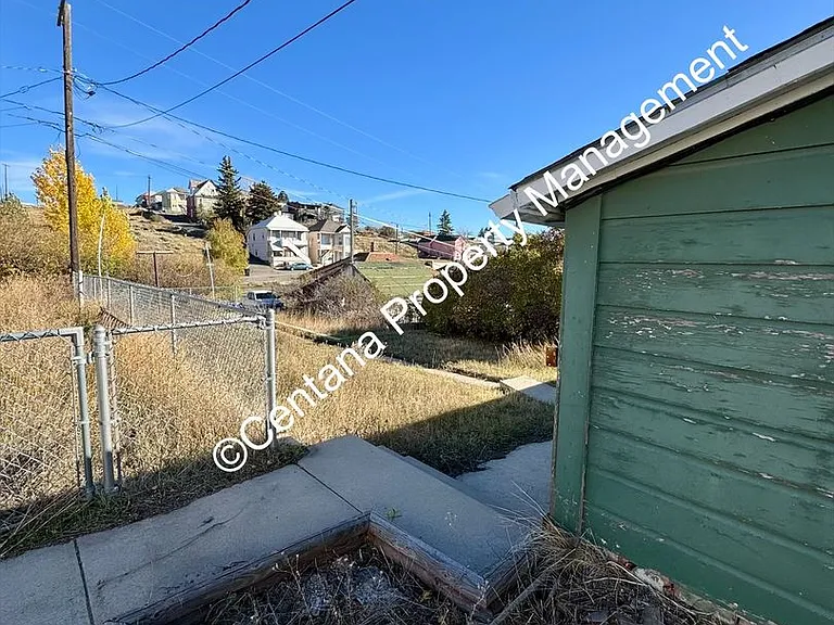 530 N Franklin St — Photo 24